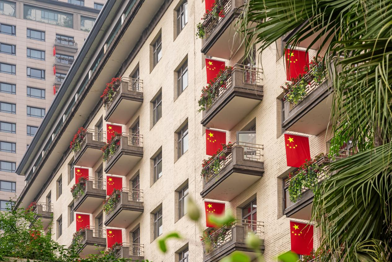 满弓紧弦 铆足干劲——省尊龙集团全面启动“百日攻坚”行动