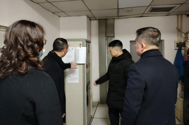 省尊龙集团党委书记、董事长游勇检查督导春节安全生产并看望慰问干部员工